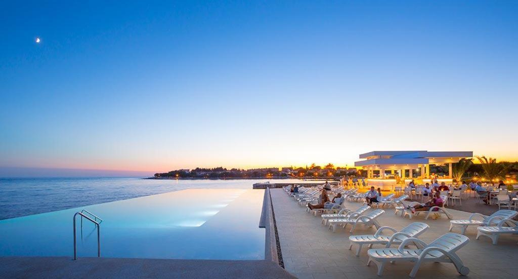 Apartments Tereza Novigrad Istria Εξωτερικό φωτογραφία