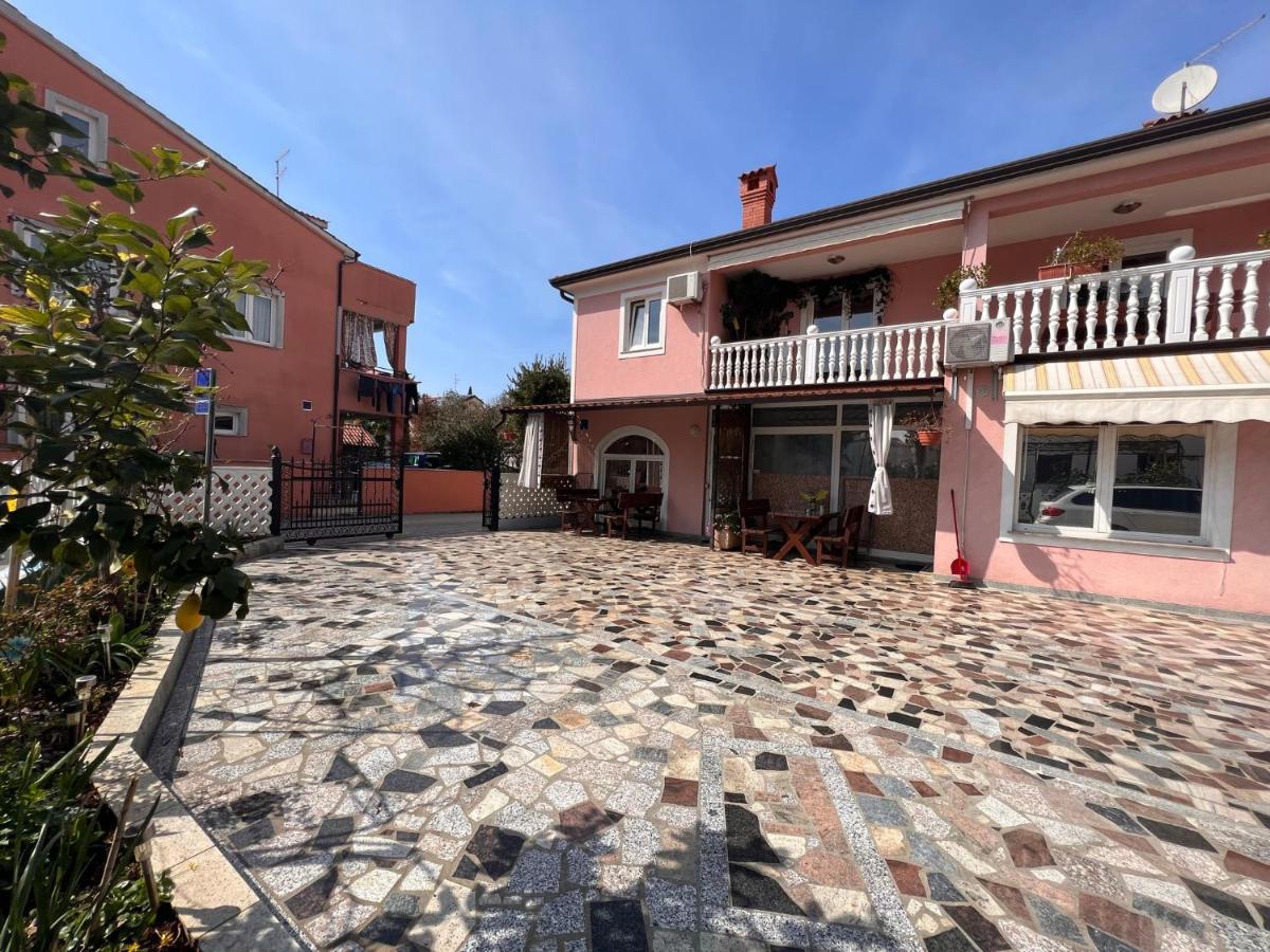 Apartments Tereza Novigrad Istria Εξωτερικό φωτογραφία