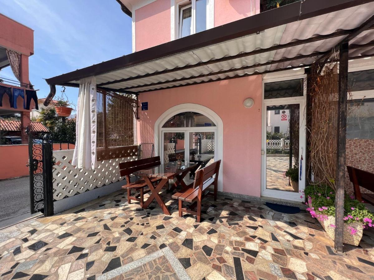 Apartments Tereza Novigrad Istria Εξωτερικό φωτογραφία