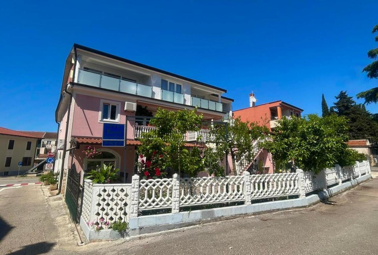 Apartments Tereza Novigrad Istria Εξωτερικό φωτογραφία